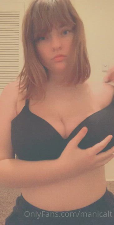 Big Tits Chubby White Girl clip