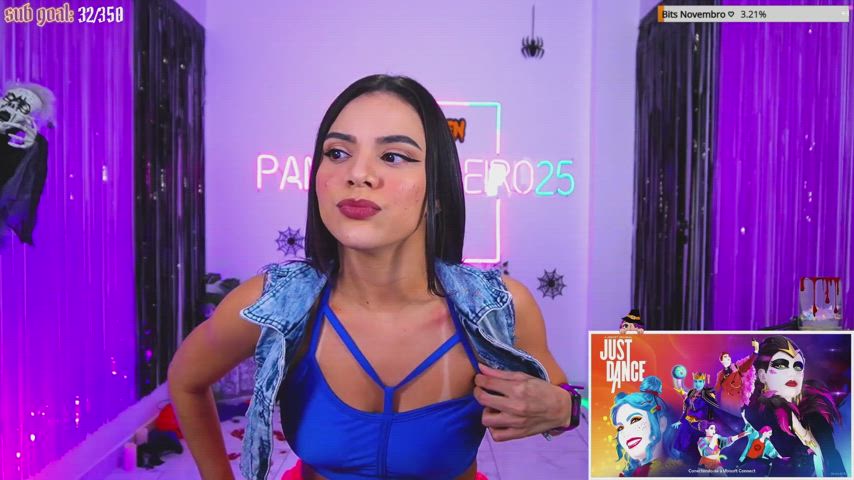 boobs latina tanned clip