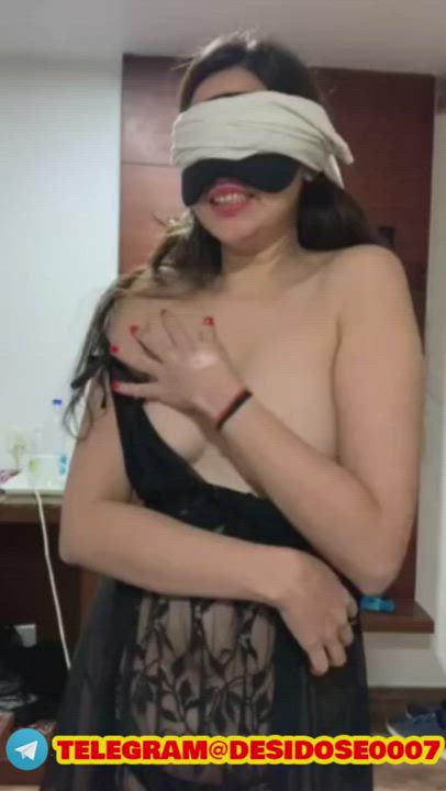 6 video sets of Very Rare/Unseen High Profile Newly Wedded South Delhi Wifey In horny