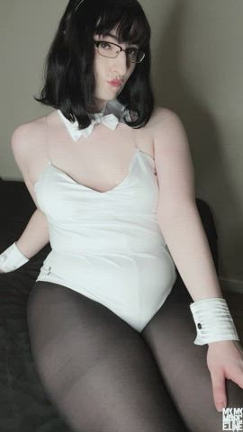 Do you like the bunny girl outfit on or off?