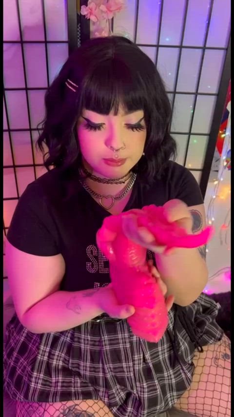 Getting the tentacle ready for my pussy