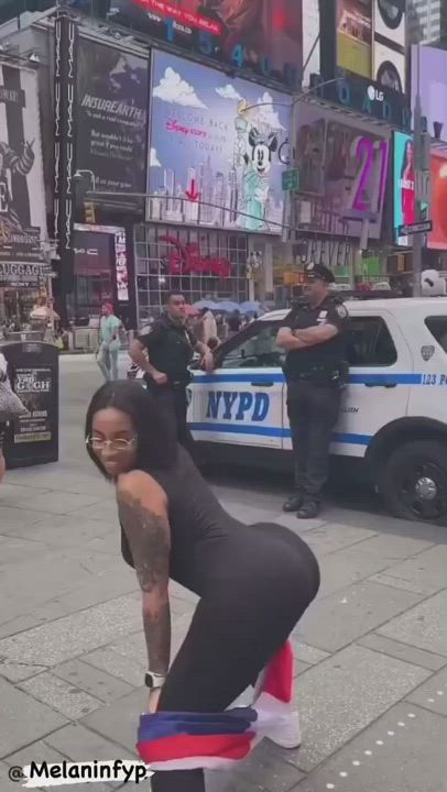 Ass Booty Ebony Police Twerking clip