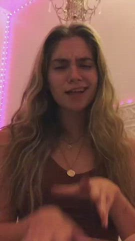 Thick TikTok White Girl clip