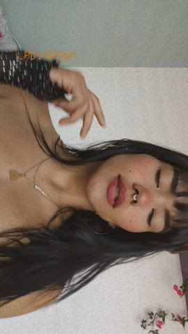 boobs camsoda camgirl latina natural natural tits sideboob underboob webcam clip