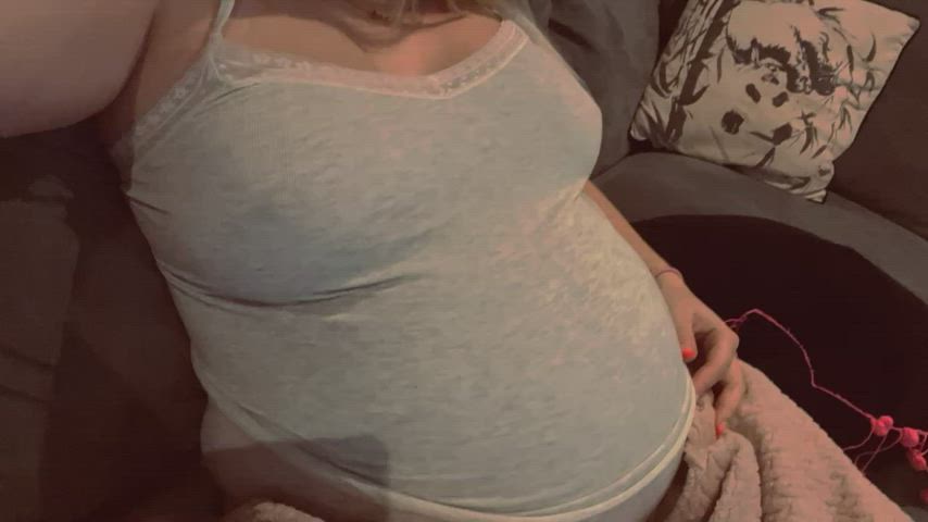 onlyfans pregnant tits clip