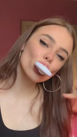 cum in mouth teen tiktok clip