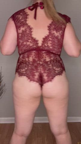 Red lace and booty shaking