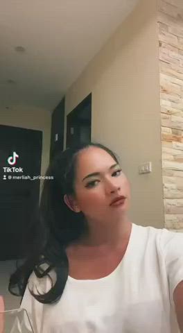 dancing innocent pretty clip