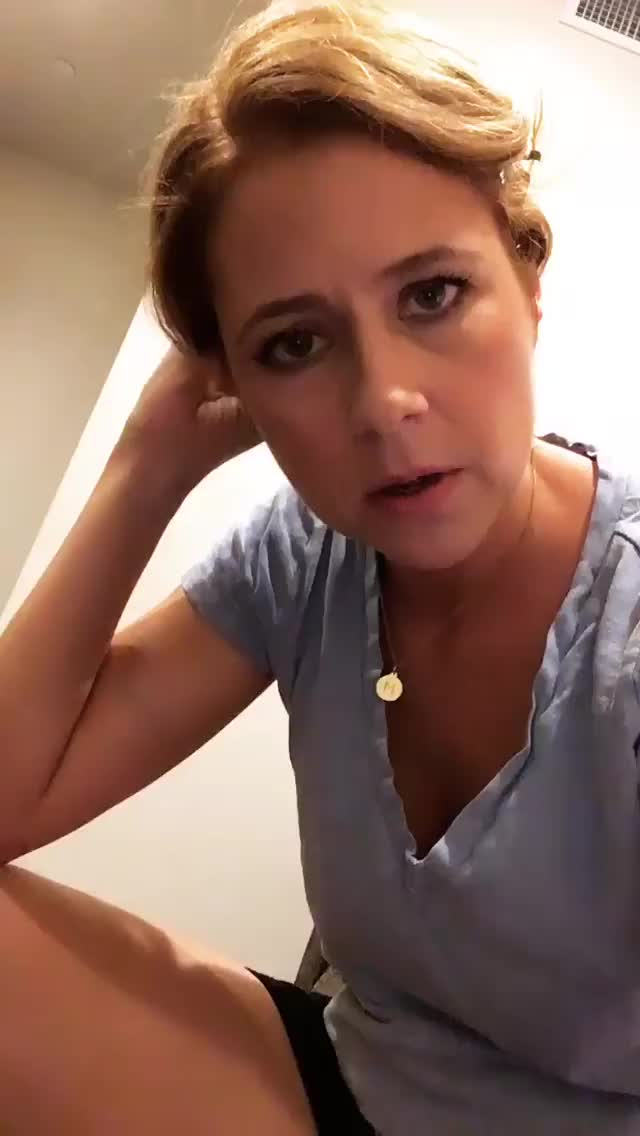 Jenna Fischer 09/13/2018 Instagram workout 03