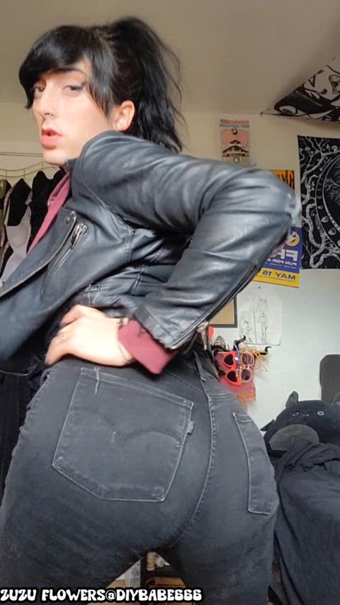 ON and OFF New levis jeans & leather jacket striptease now out on all my sites