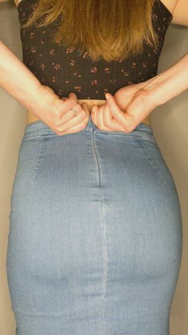 OnlyFans Pawg Stripping clip