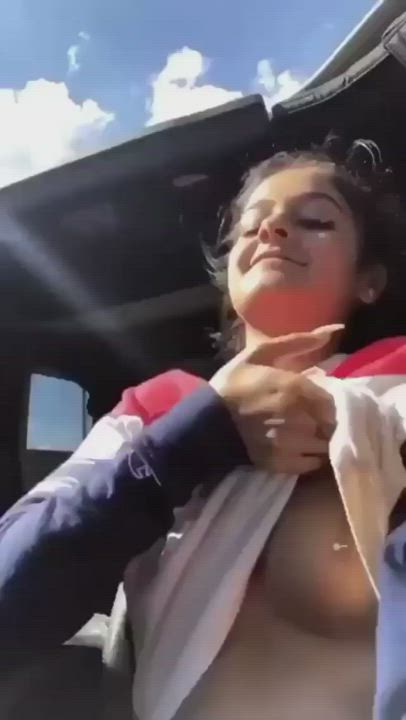 Bouncing Tits Cute Natural Tits clip