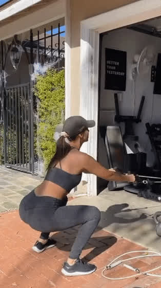 victoria justice yoga yoga pants clip