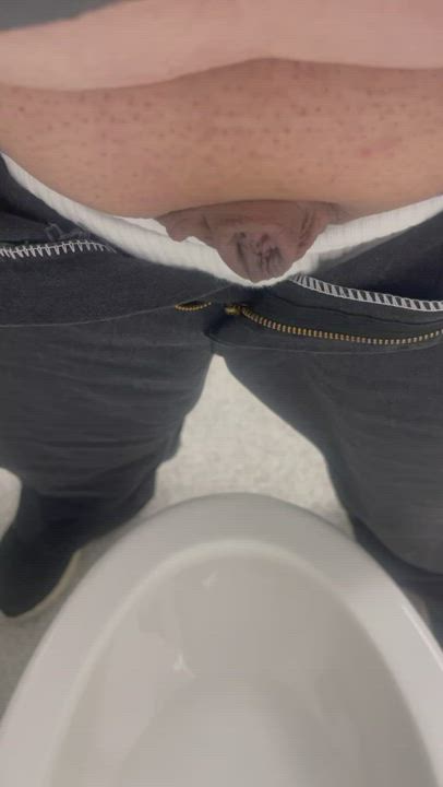 Asian Cock Pissing Tiny Toilet clip