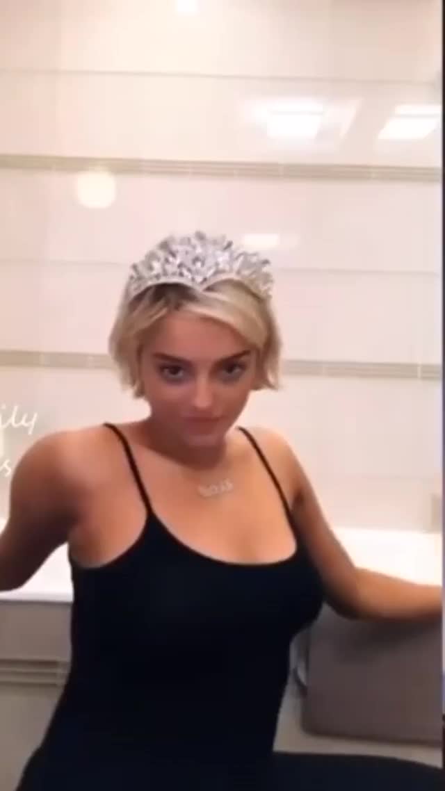 Bebe Rexha singing and being silly in tight dress on livestream