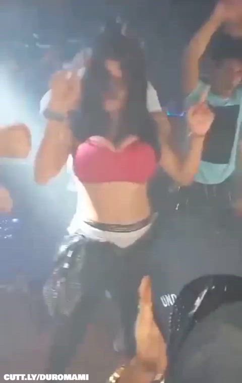 amateur big tits club dancing exhibitionist flashing nightclub public trashy trashy