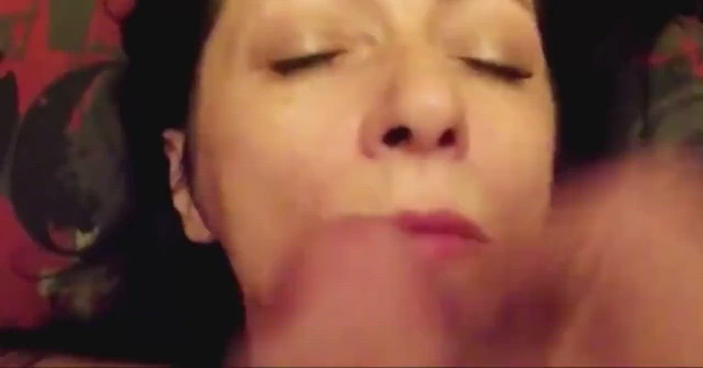 Amateur Cumshot Facial clip