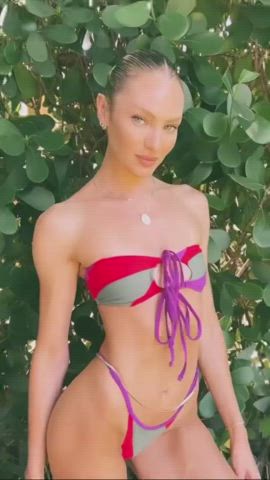 Bikini Candice Swanepoel Cleavage clip