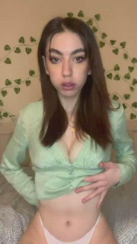 amateur blowjob boobs booty brunette european petite teen clip