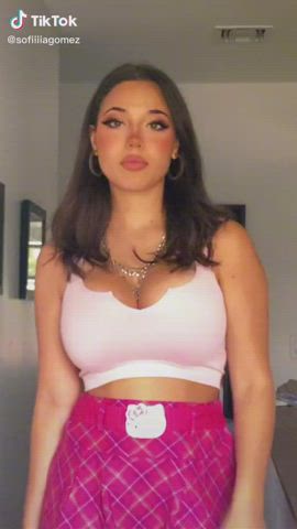 Big Tits Cleavage TikTok clip