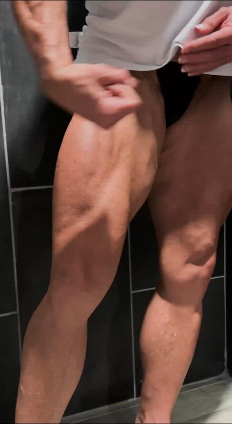 bodybuilder female muscles muscular milf clip