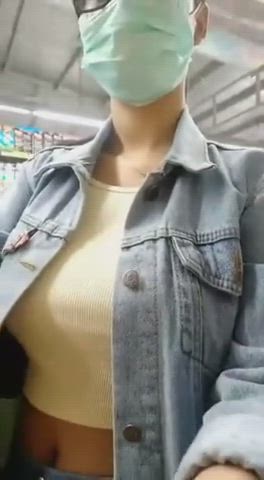 Public flashing tits in supermarket