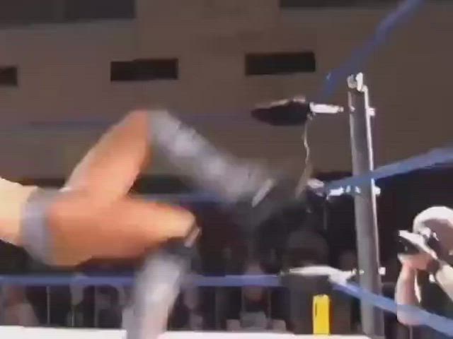 Bubble Butt Jiggling Wrestling clip