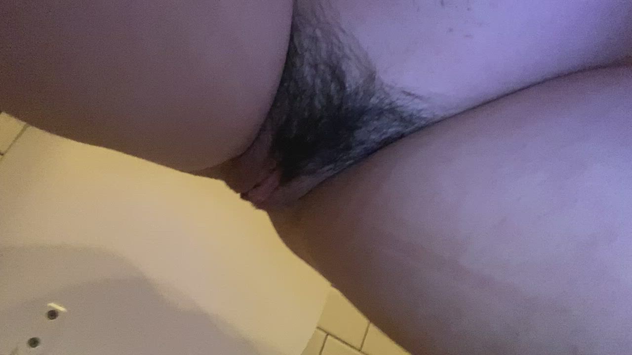 Boobs Hairy Pussy Piss Pissing Toilet clip
