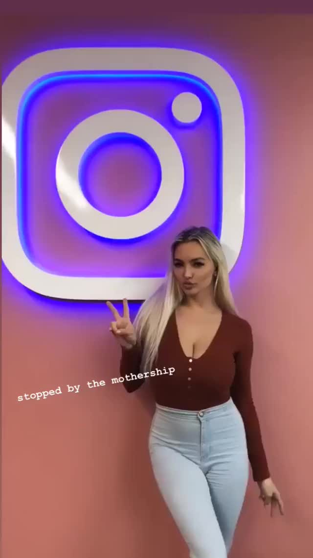 IG HQ Titties