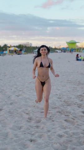 My friend viviana bikini sexy