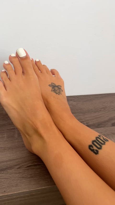 do my White Toes make men hard