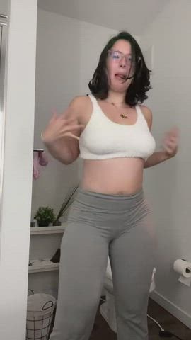ass clapping pawg tiktok clip