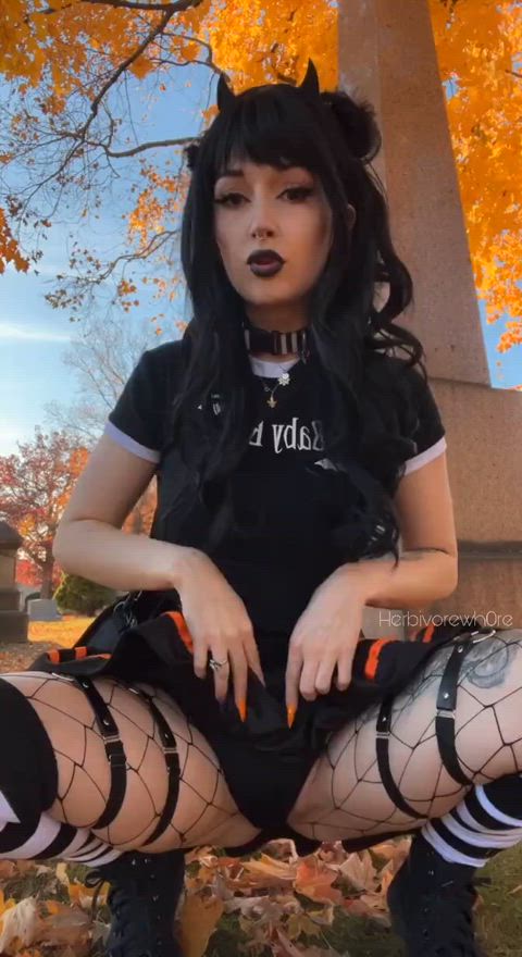 fishnet garter belt goth knee high socks piercing pussy squat fuck clip