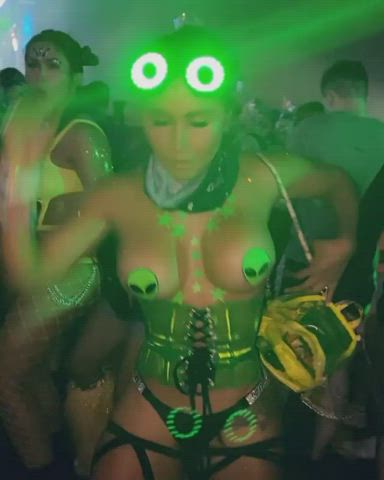 boobs dancing festival clip