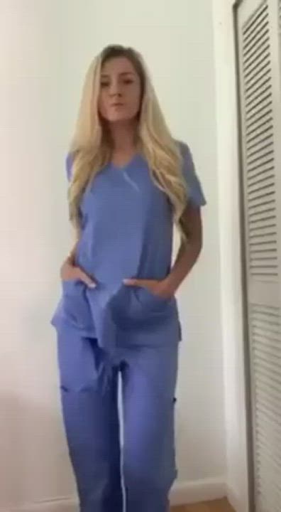 Striptease nurse ?