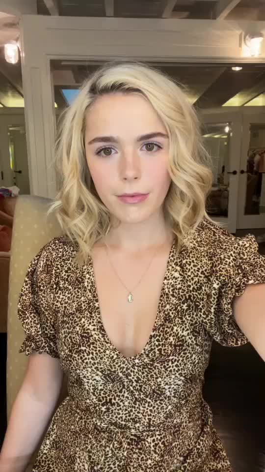 Kiernan Shipka clip