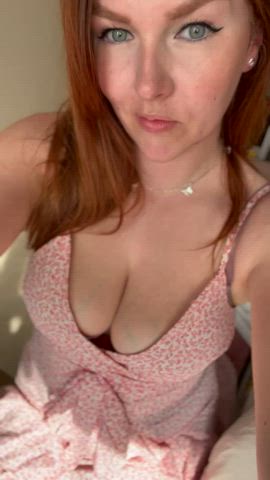 babe big tits boobs cute milf nsfw redhead tits clip