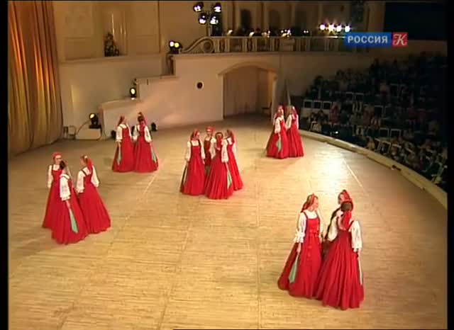 Russian Folk Dance "Berezka" "Березка". Ruso Danza Populare