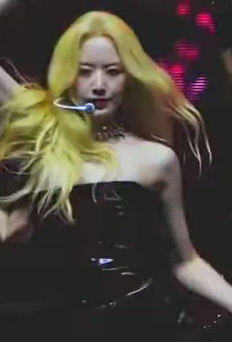 celebrity korean nipslip clip