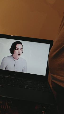 My video-attempt on cocking Daisy Ridley