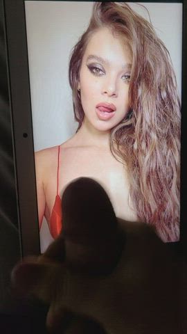 Hailee Steinfeld extracted all my cum!🤤🥵💦💦 DM for the pics!