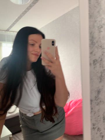 brunette clothed cute homemade milf mirror model mom onlyfans selfie clip