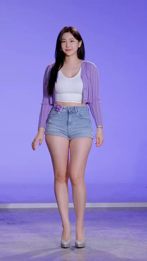 asian big ass cute dancing korean model clip