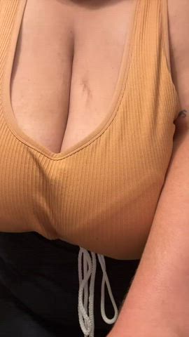 bbw big tits ssbbw bigger-than-you-thought boobs forty-five-fifty-five titty-drop