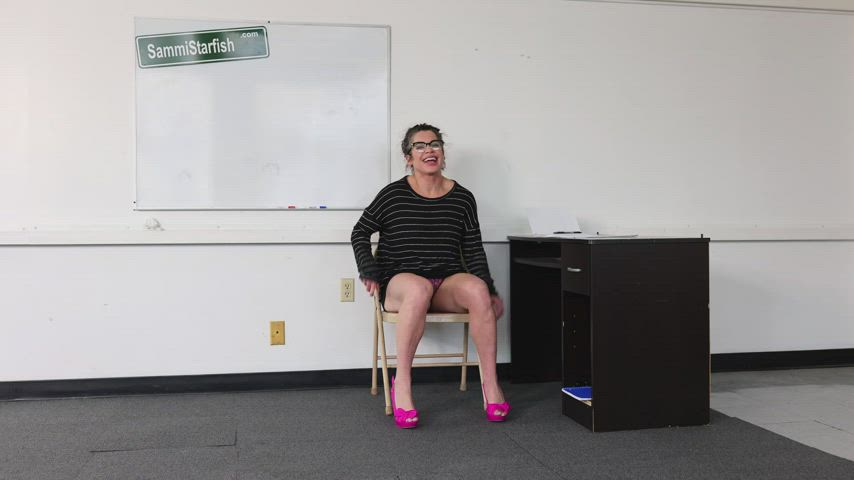 Big Ass Brunette Classroom Female Femdom MILF Skirt Teacher Upskirt clip