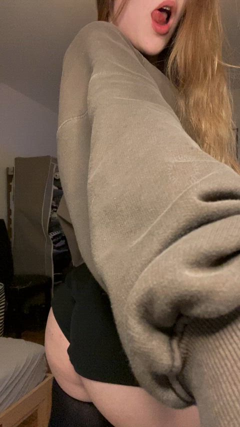 ass ass shaking big ass blonde college cute onlyfans shorts clip