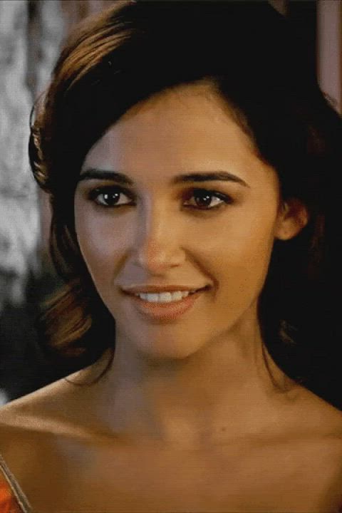 cute naomi scott smile clip