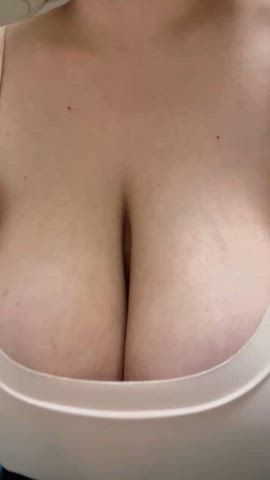 Here are thy saggy massive tits