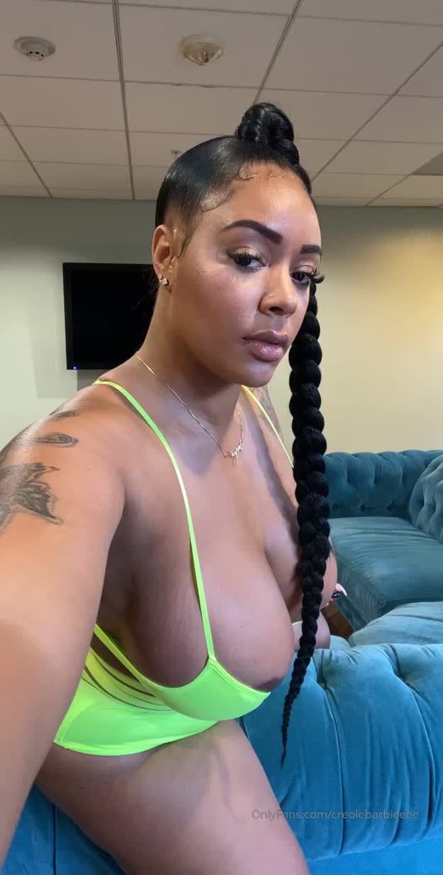 Big Tits Curvy Model Selfie Thick clip