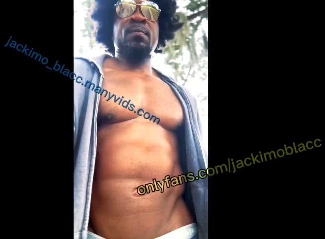 abs mandingo manyvids muscles onlyfans outdoor solo walking workout flexing bbc-amateurs